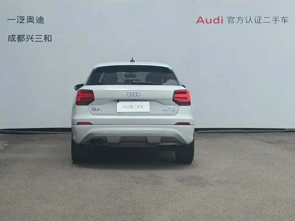 Audi Q2L 2019 — фото 5