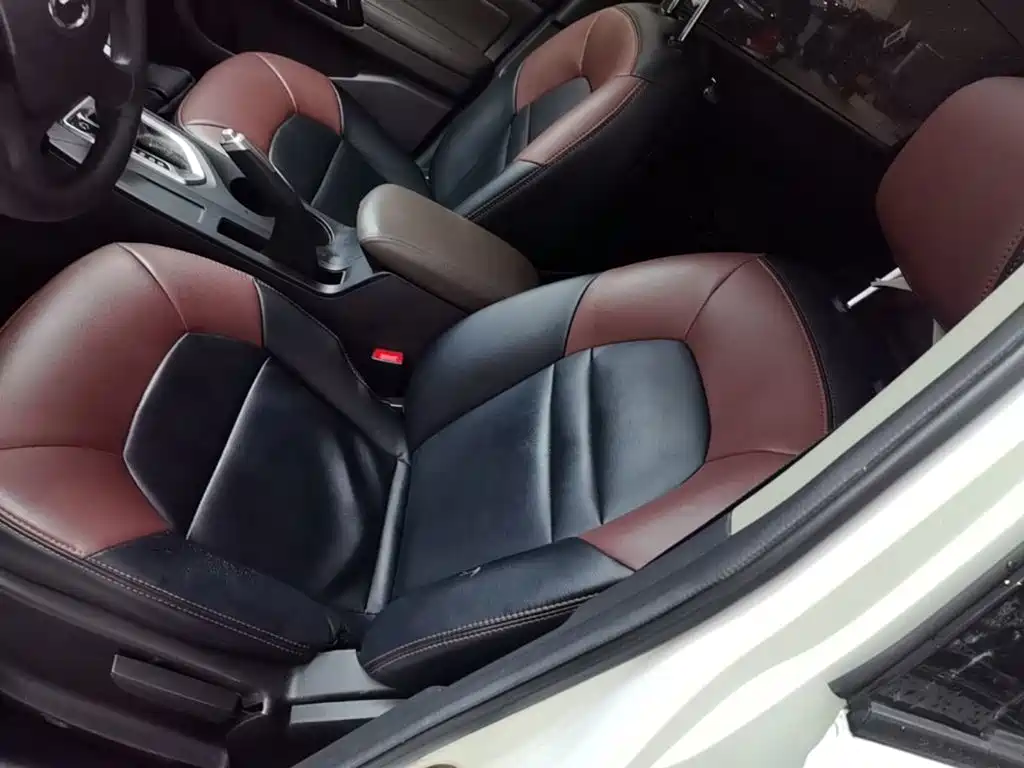 GAC Motor Trumpchi GS4 2015 — фото 15