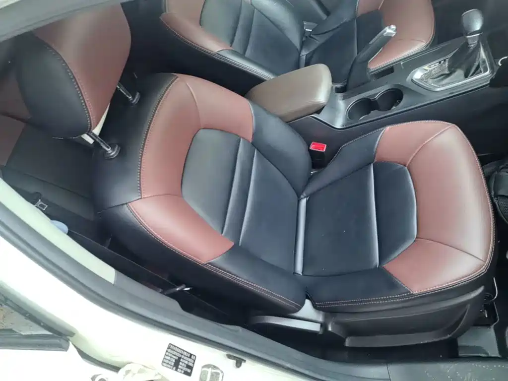 GAC Motor Trumpchi GS4 2015 — фото 25