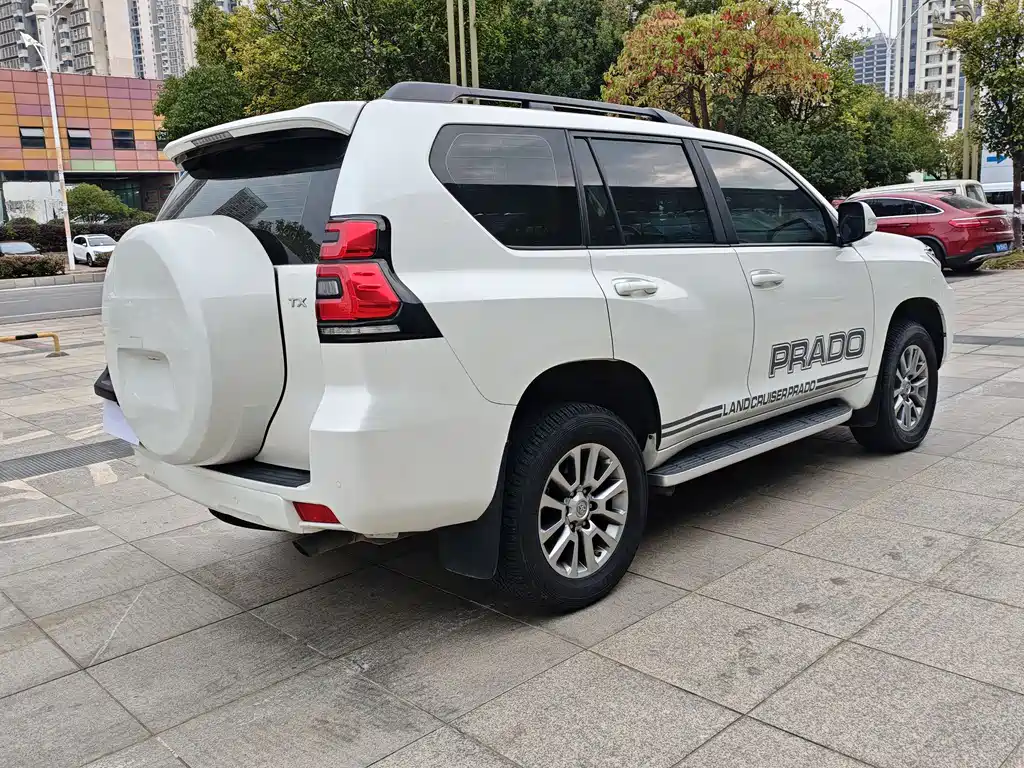 Toyota Prado 2020 — фото 6