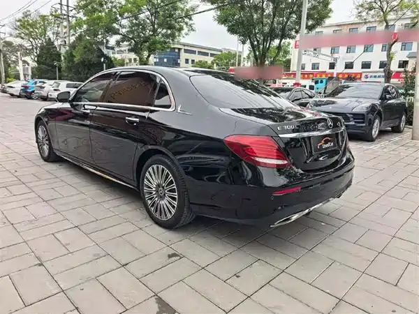 Mercedes-Benz E-Class 2018
