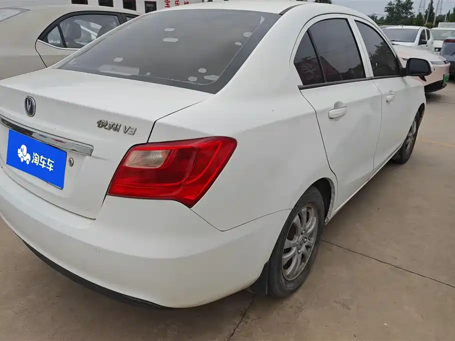 Changan V3 2017 — фото 3