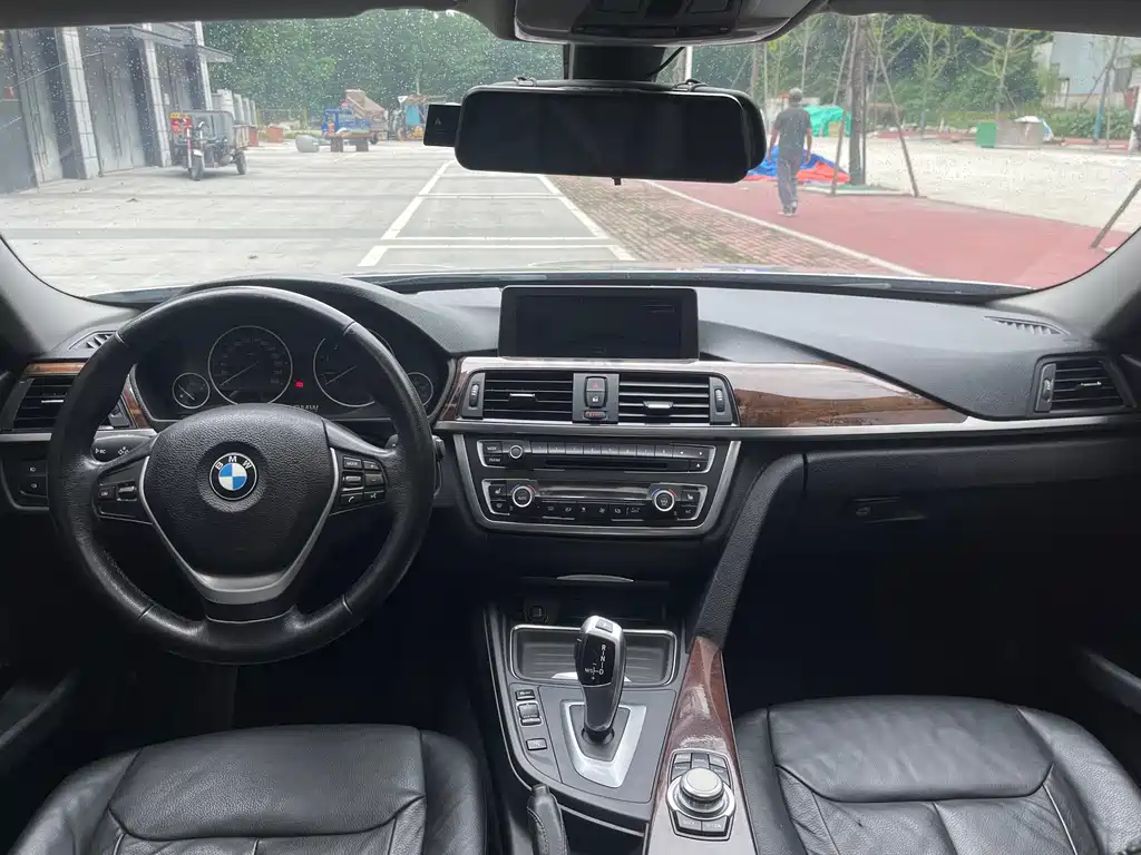BMW 3 Series 2013 — фото 9