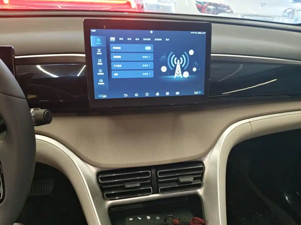 BYD Pro New Energy 2024 — фото 13