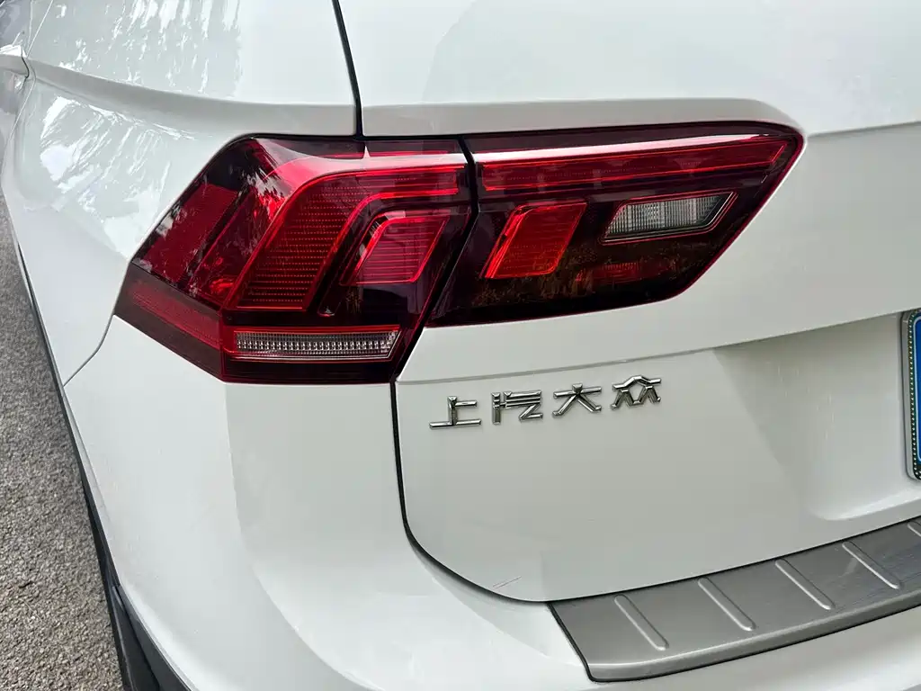 Volkswagen Tiguan L 2021 — фото 16