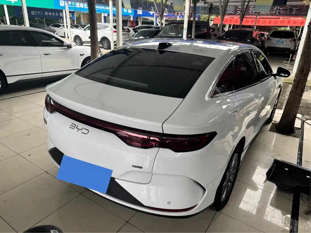 BYD Qin L 2025 — фото 11