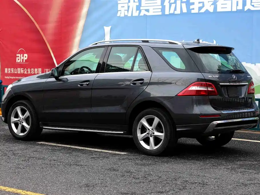 Mercedes-Benz M-Class 2014