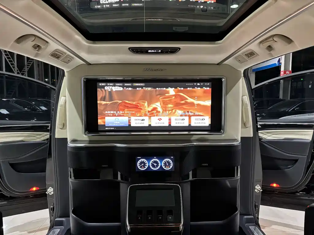 GAC Motor Trumpchi M8 2022 — фото 12
