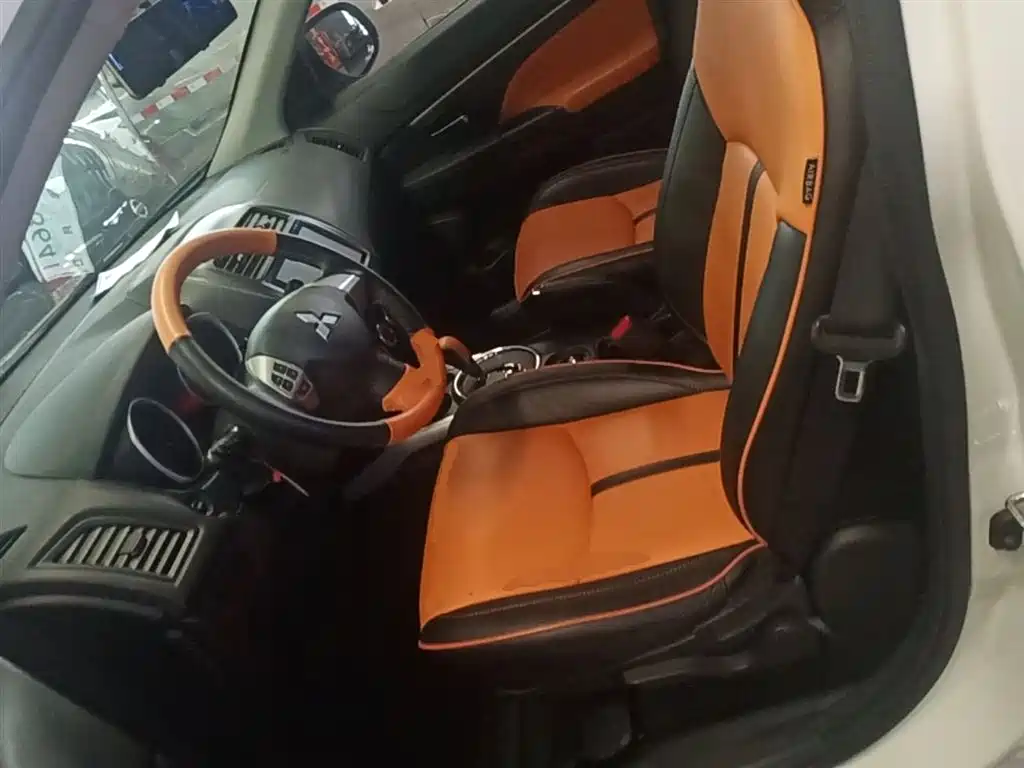 Mitsubishi ASX 2015 — фото 15