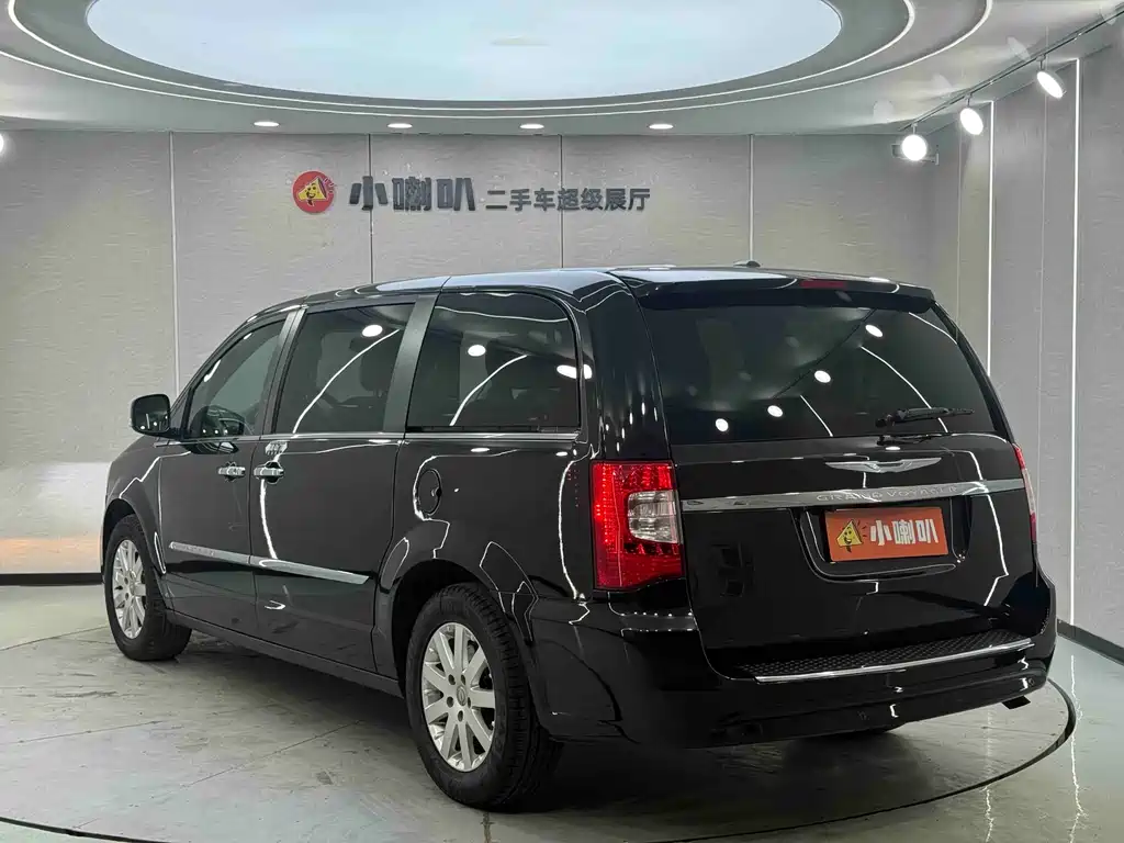 Chrysler Grand Voyager 2014 — фото 28
