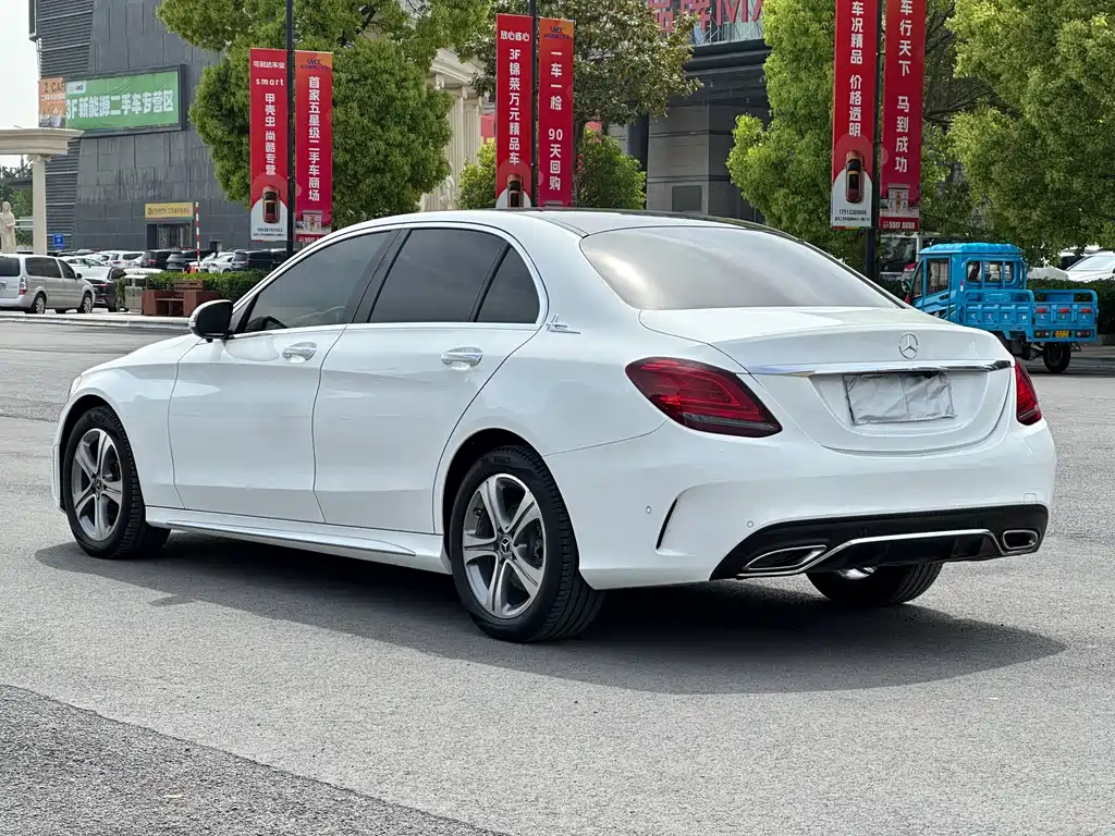Mercedes-Benz C-Class 2021 — фото 13