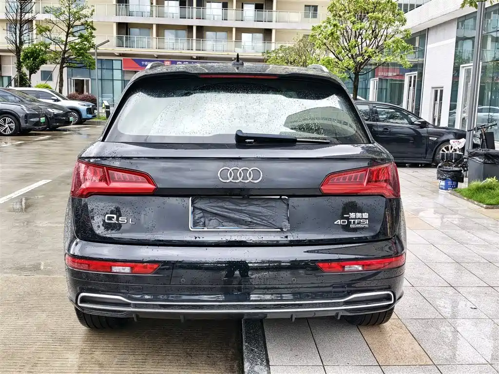 Audi Q5L 2020 — фото 3