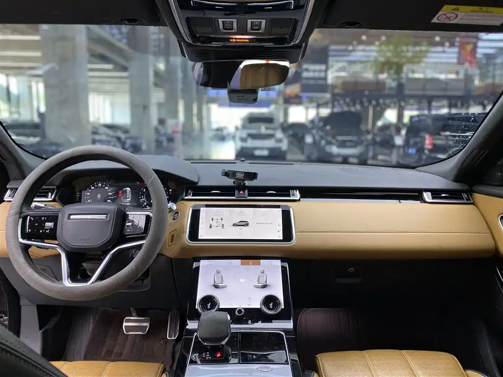 Land Rover Velar 2022 — фото 7