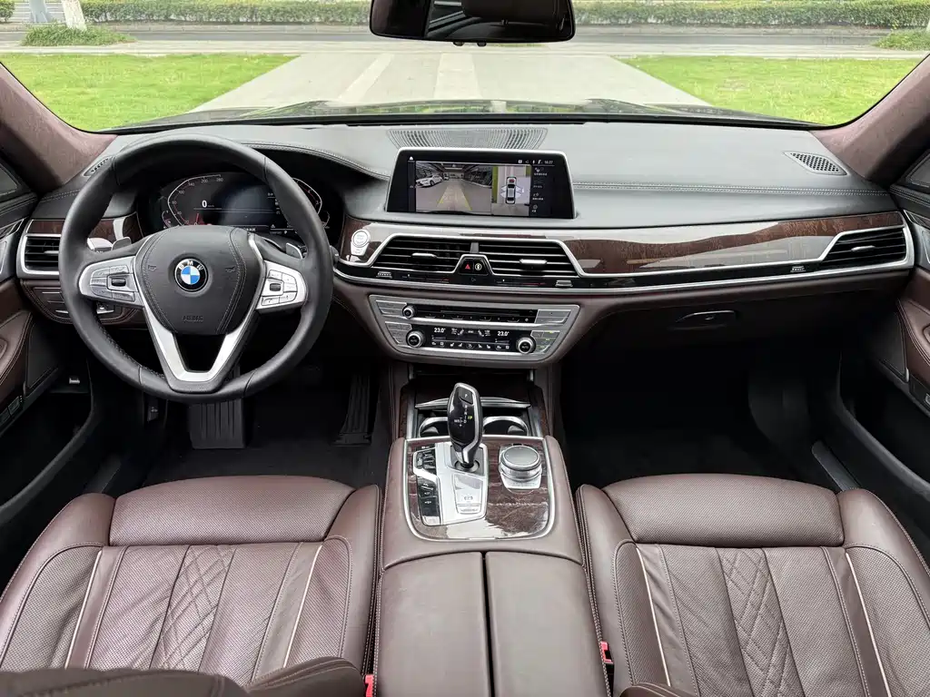 BMW 7 Series 2016 — фото 7