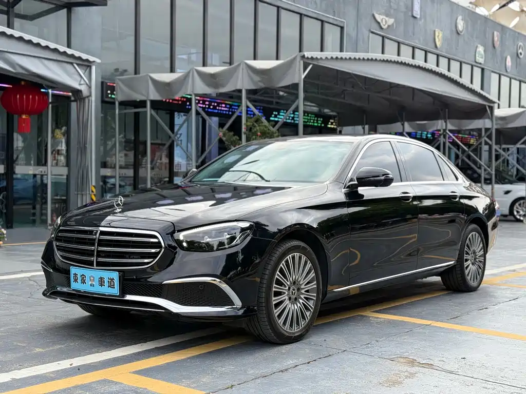 Mercedes-Benz E-Class 2023 — фото 1