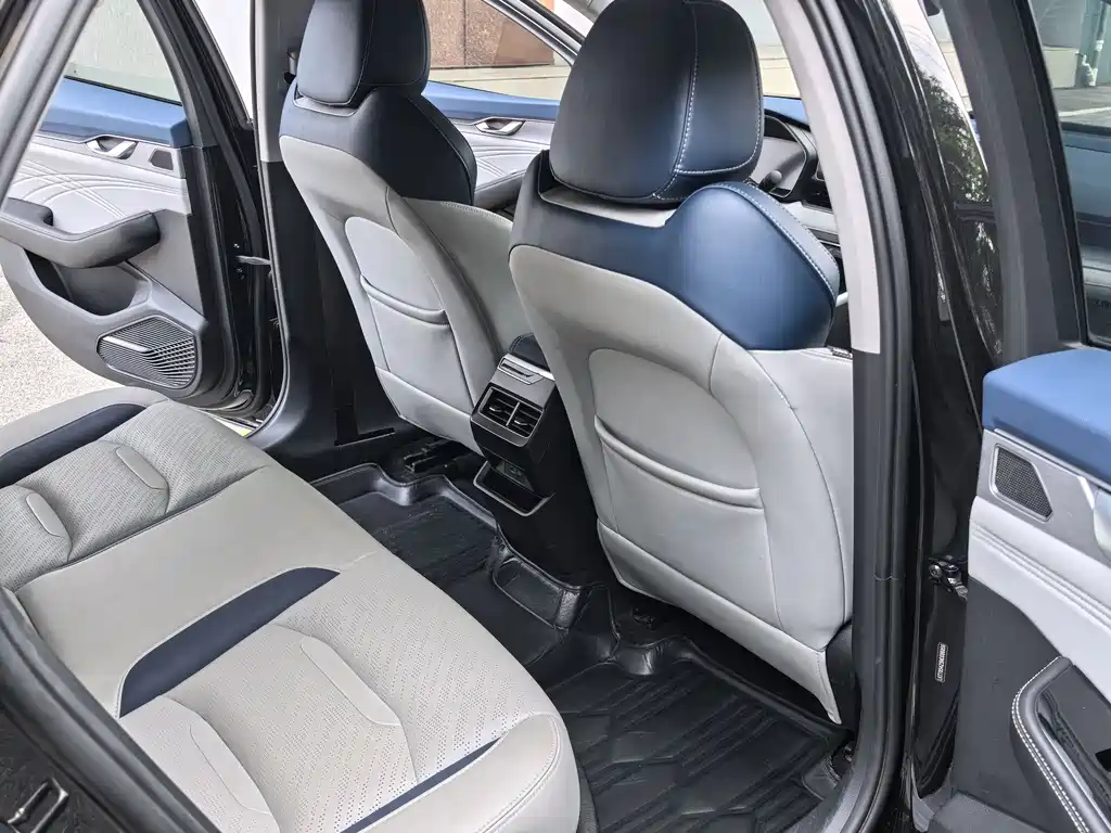 Geely Xingrui 2022 — фото 15