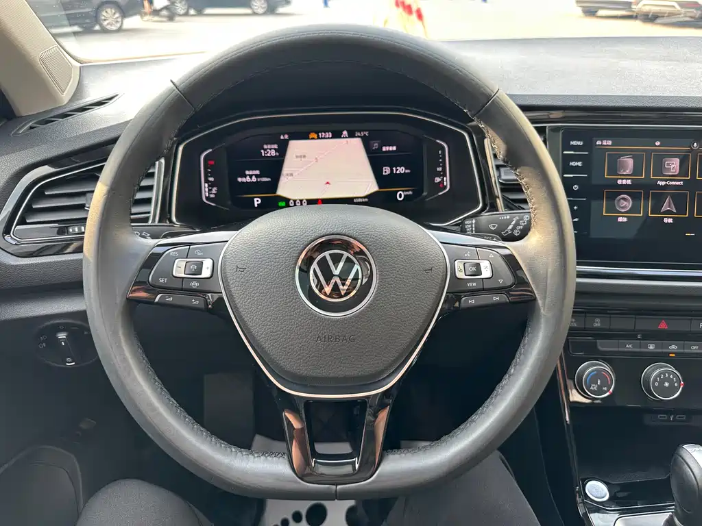 Volkswagen T-Roc 2022 — фото 18