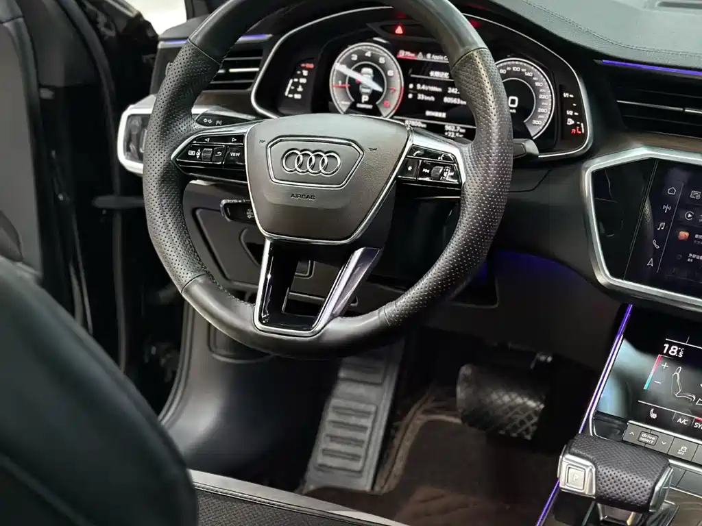 Audi A6L 2022 — фото 3