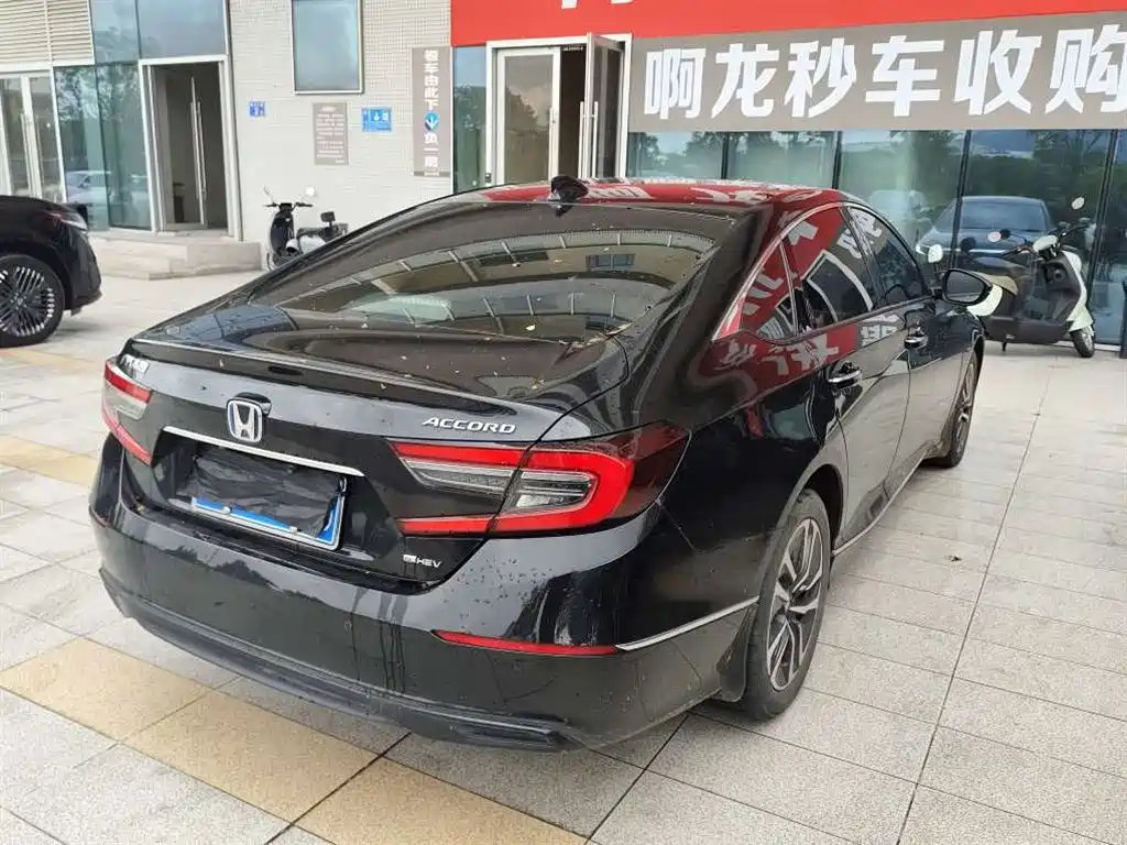 Honda Accord 2023 — фото 9