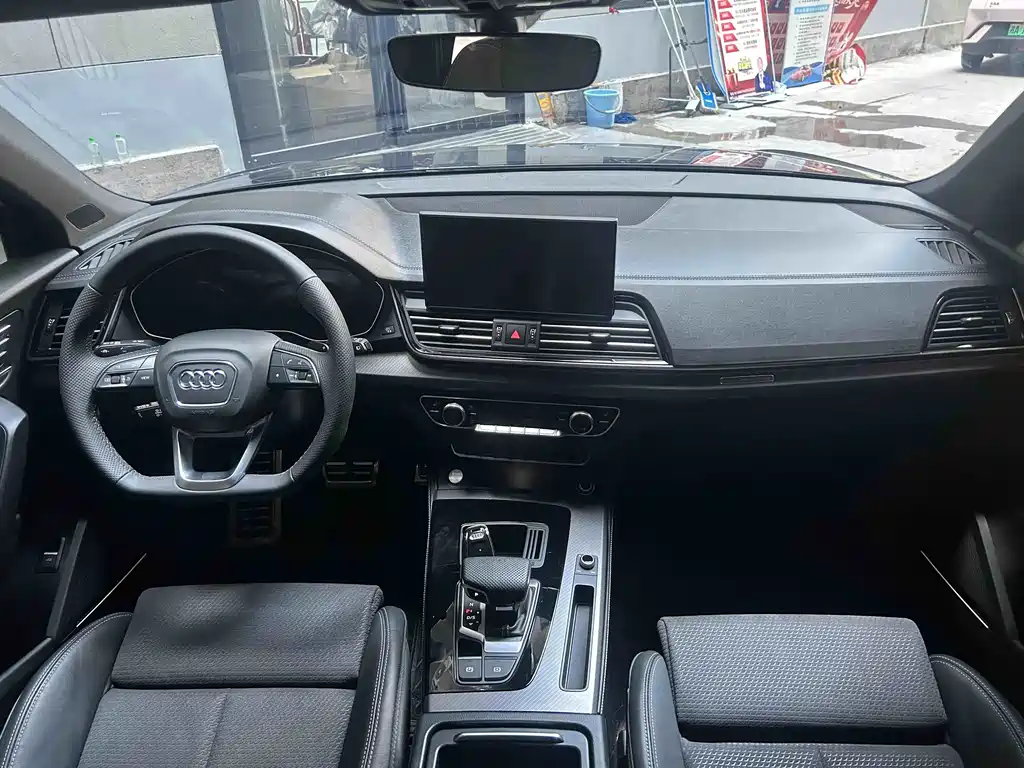 Audi Q5L Sportback 2024 — фото 19