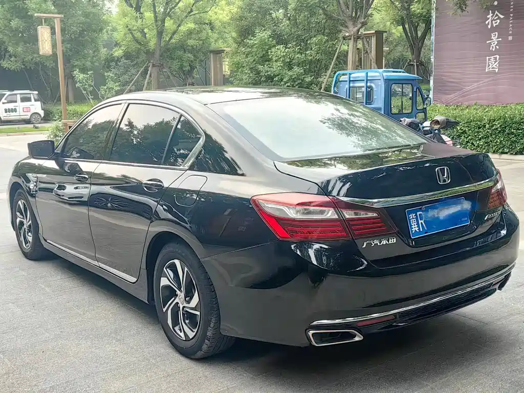Honda Accord 2016 — фото 5