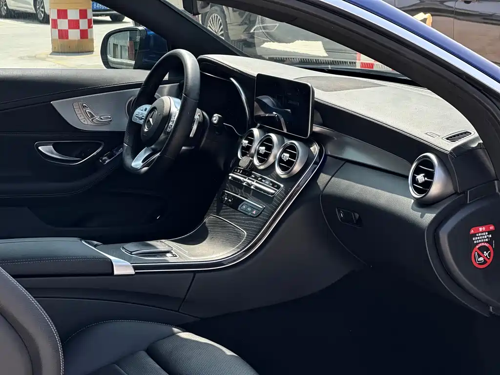 Mercedes-Benz C-Class 2019 — фото 11