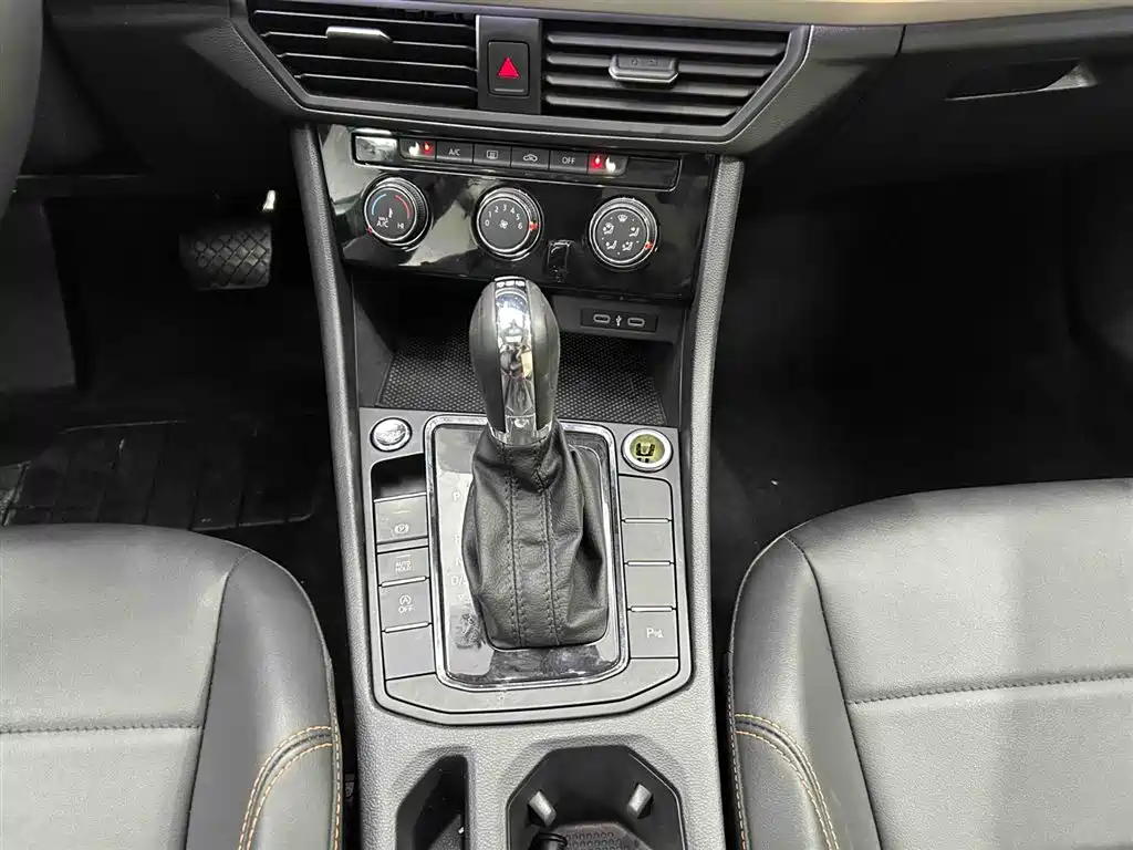 Volkswagen Bora 2023