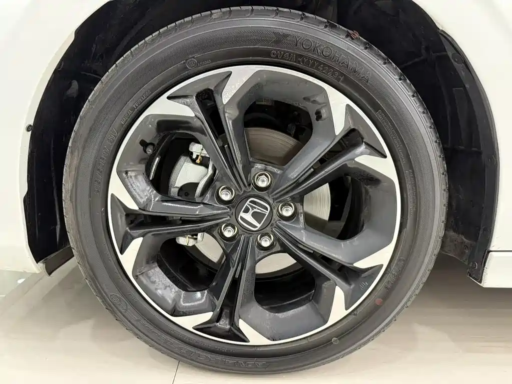 Honda Civic 2024 — фото 12