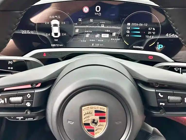 Porsche Taycan 2021 — фото 16