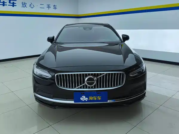 Volvo S90 2024