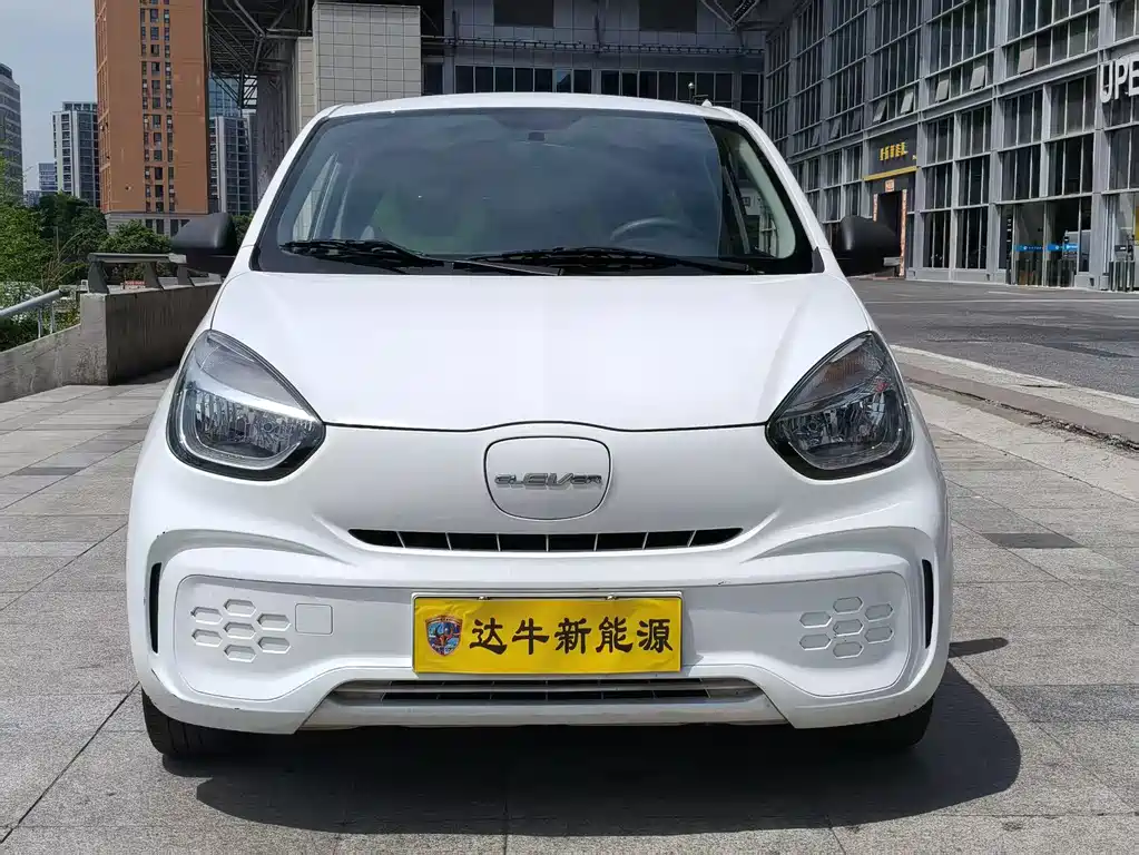 Roewe Clever 2021 — фото 1