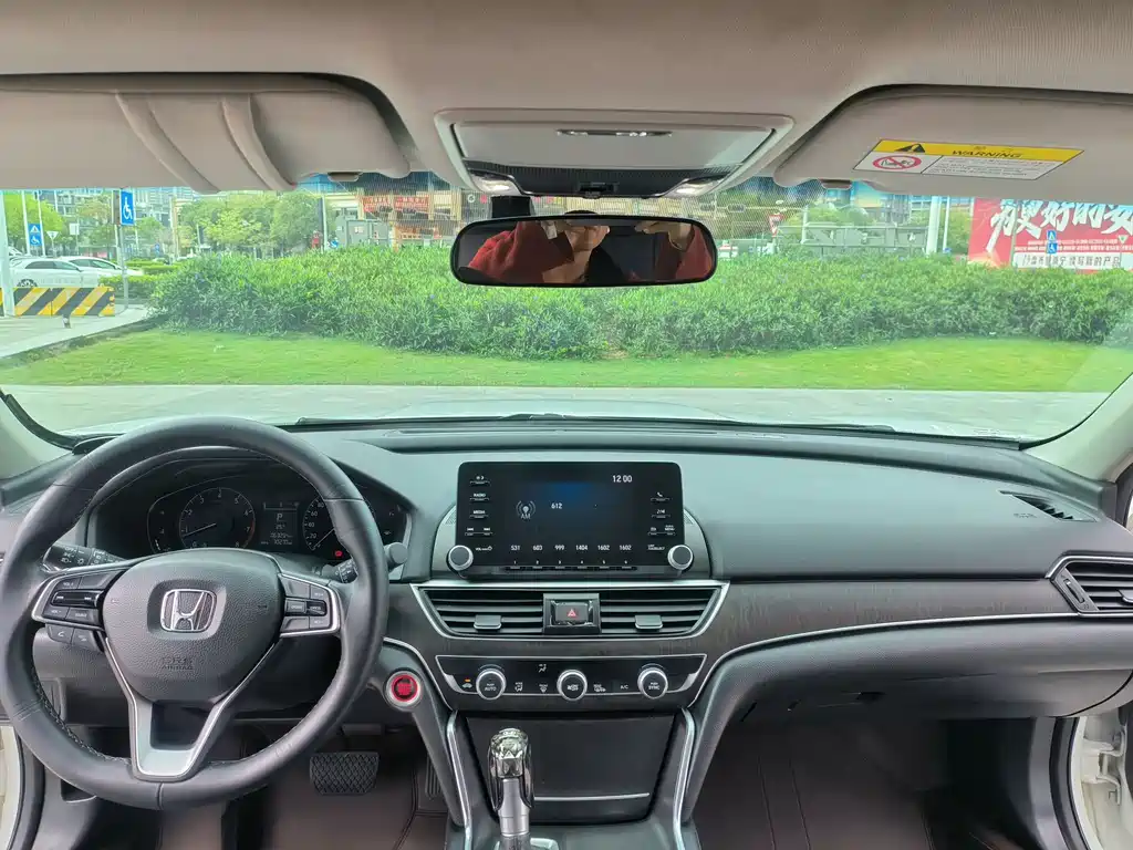 Honda Accord 2020 — фото 12