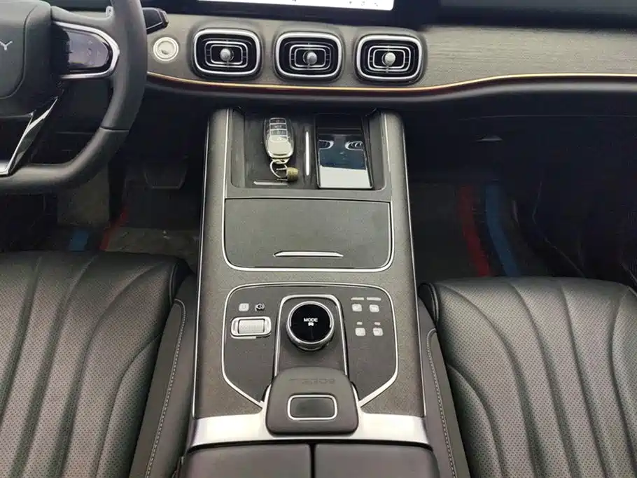 Chery Tiggo 9 2023 — фото 16
