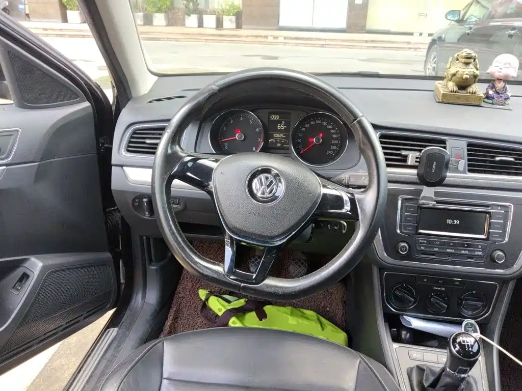 Volkswagen Lavida 2015 — фото 11