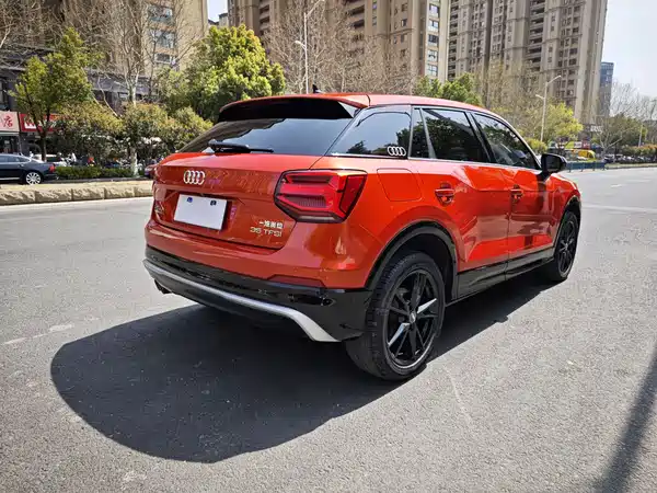 Audi Q2L 2021
