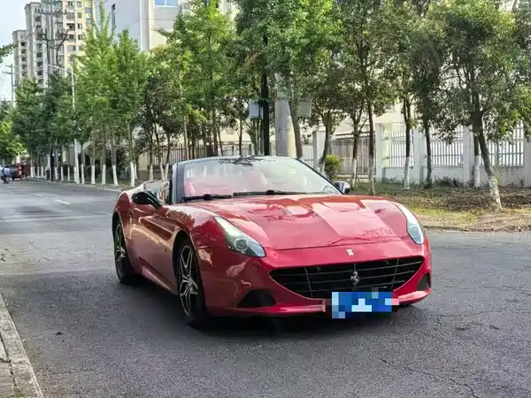 Ferrari California T 2018
