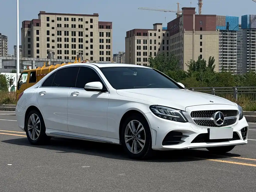Mercedes-Benz C-Class 2020 — фото 3