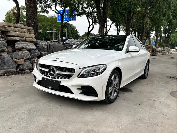 Mercedes-Benz C-Class 2020