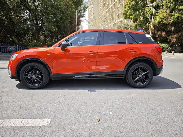 Audi Q2L 2021