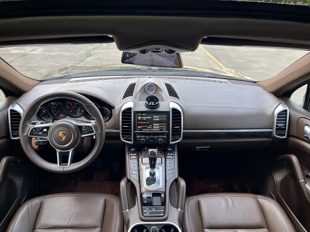 Porsche Cayenne 2016 — фото 5