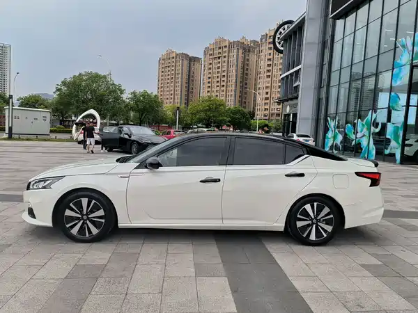 Nissan Teana 2022