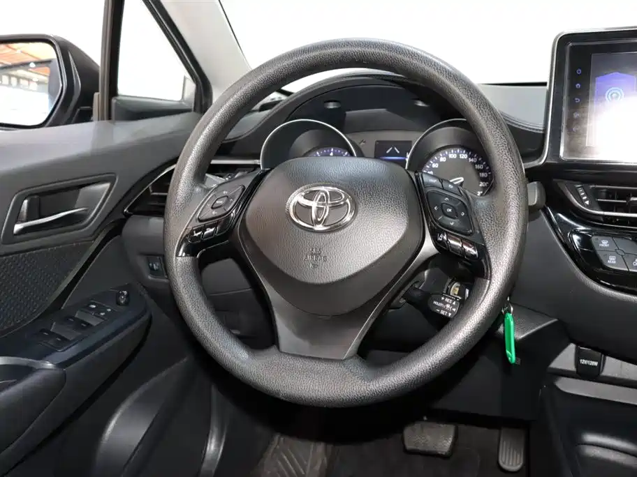Toyota IZOA 2022 — фото 12