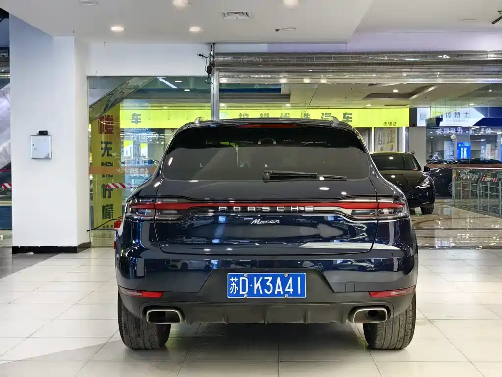 Porsche Macan 2021 — фото 16