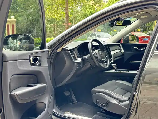 Volvo XC60 2020