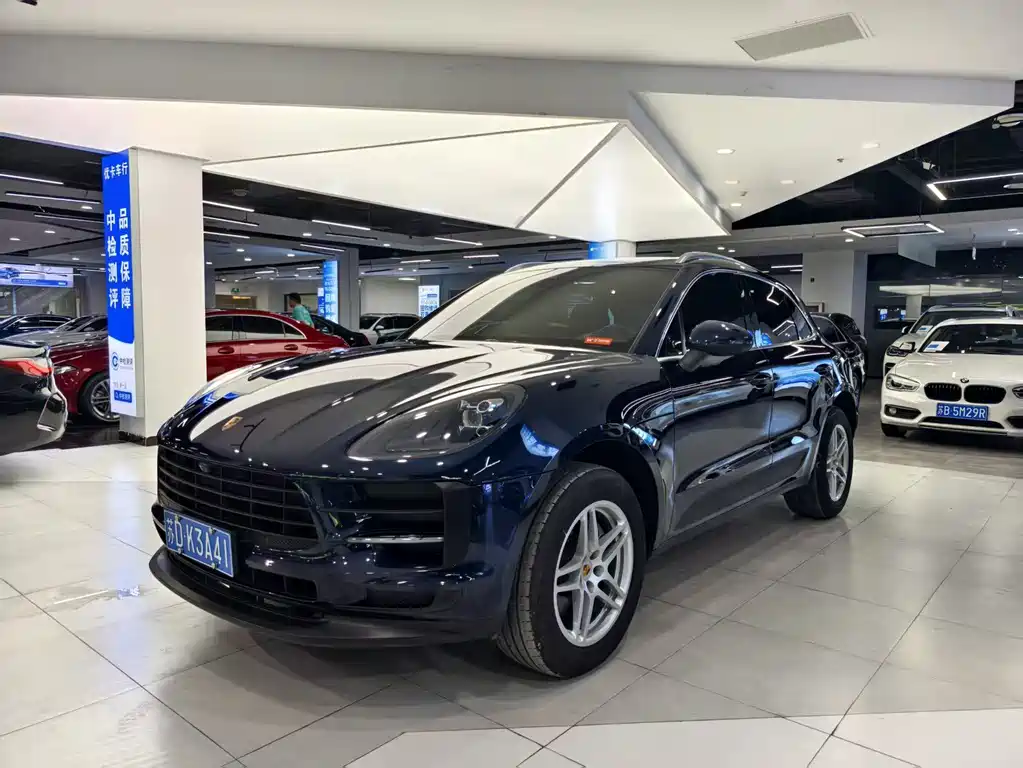 Porsche Macan 2021 — фото 1