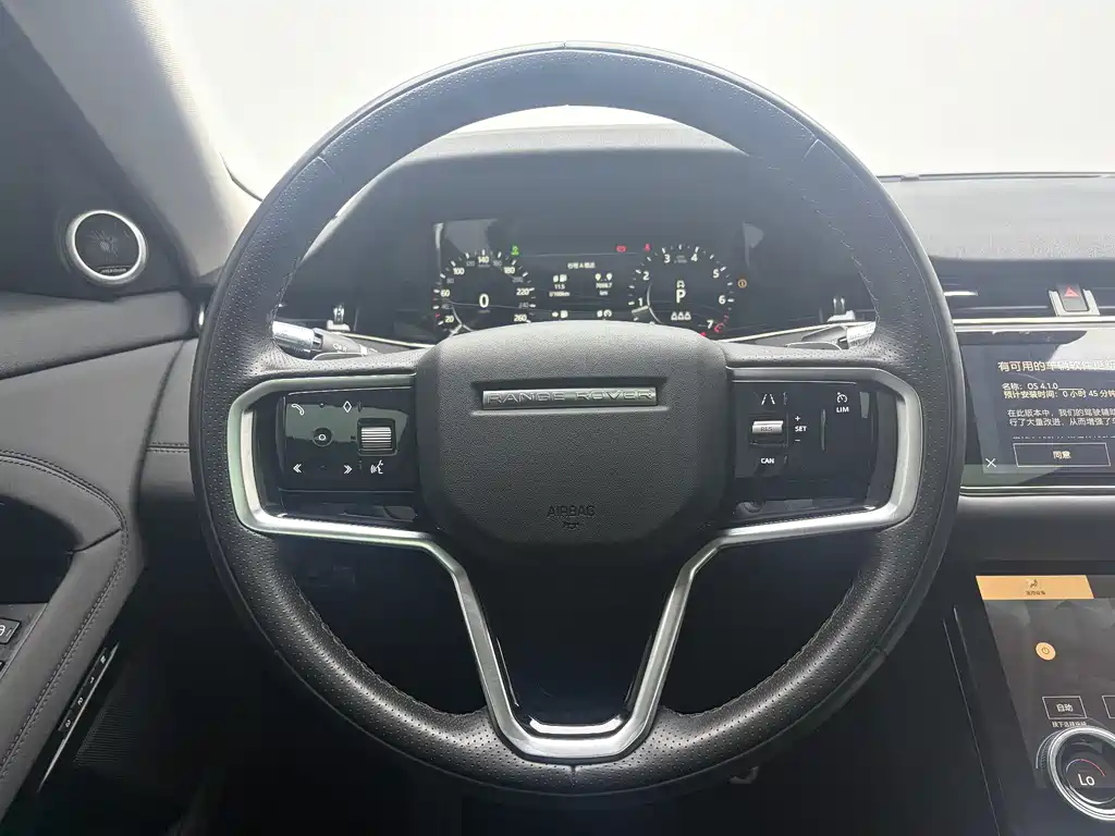Land Rover Evoque 2022 — фото 13