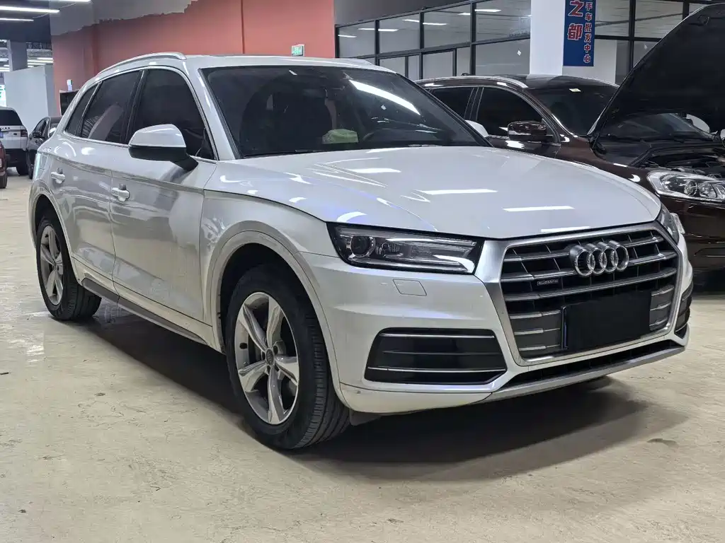 Audi Q5L 2019 — фото 3