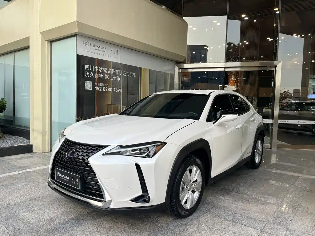 Lexus UX 2021 — фото 2