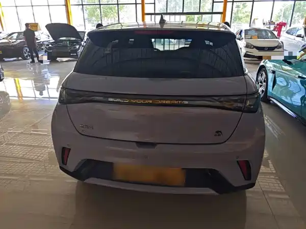 BYD Dolphin 2023