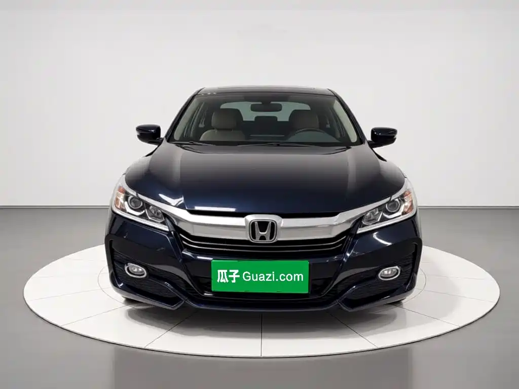 Honda Accord 2018 — фото 24